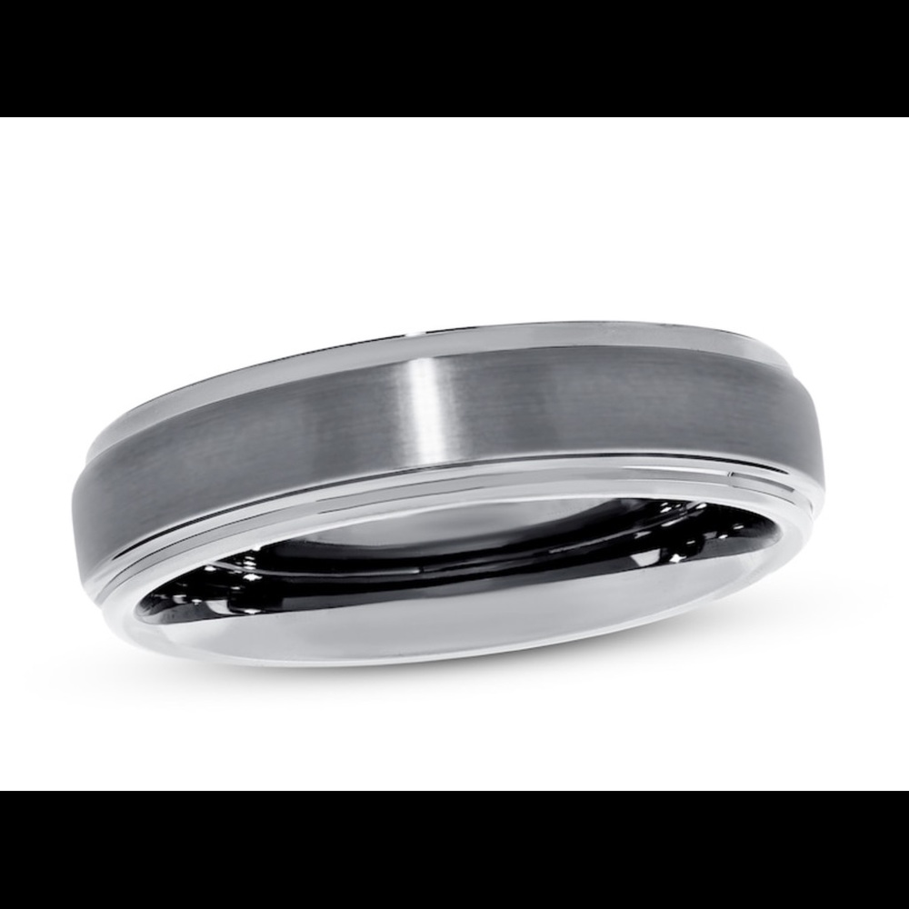 Men’s tungsten wedding band Size 10